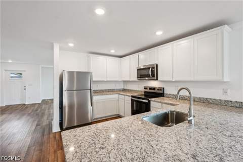 871 Gen D Macarthur Ave, Labelle FL - photo 14 of 45