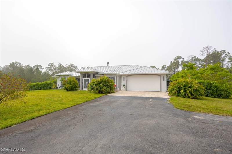 3 bedroom SingleFamilyResidence at 2618 35th Ave NE, Golden Gate Estates, Naples — photo 2