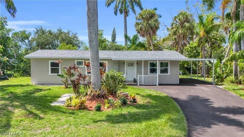 3 bedroom SingleFamilyResidence at 135 Standish Cir, Rivers Edge, North Fort Myers — photo 1