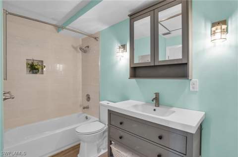 135 Standish Cir, North Fort Myers FL - photo 17 of 32