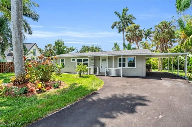 3 bedroom SingleFamilyResidence at 135 Standish Cir, Rivers Edge, North Fort Myers — photo 2