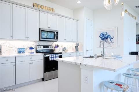 7251 Saona Ct, Naples FL - photo 8 of 30