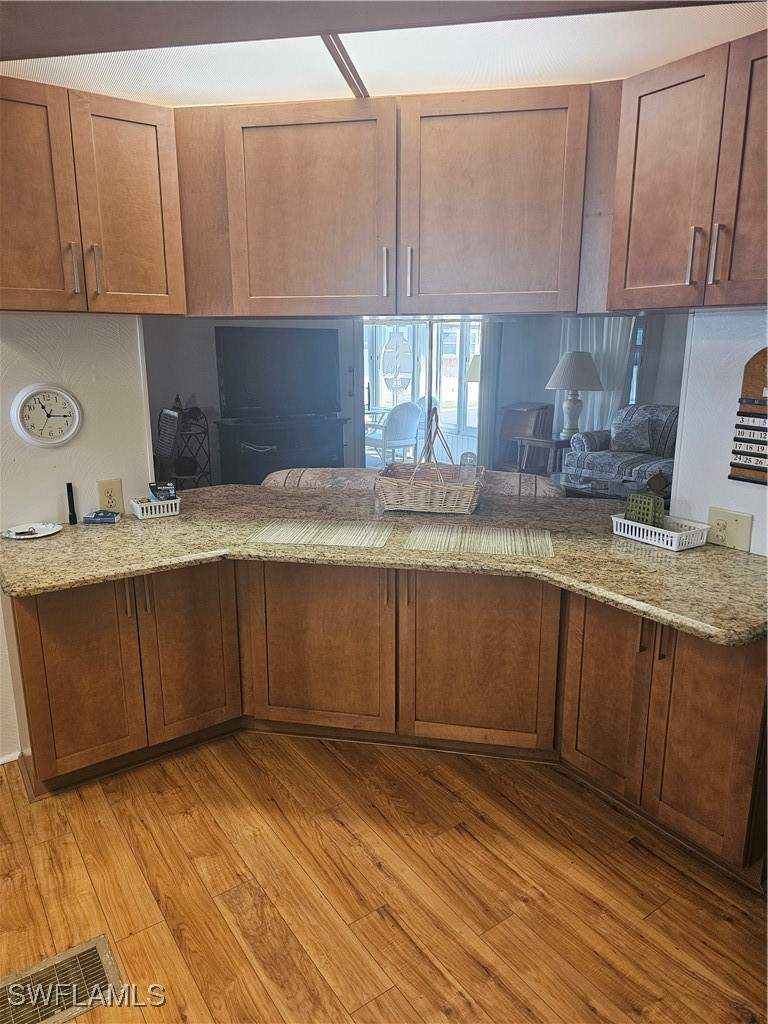2 bedroom ManufacturedHome at 4 Elder St, Oak Park Village Co-Op Inc, Alva — photo 5