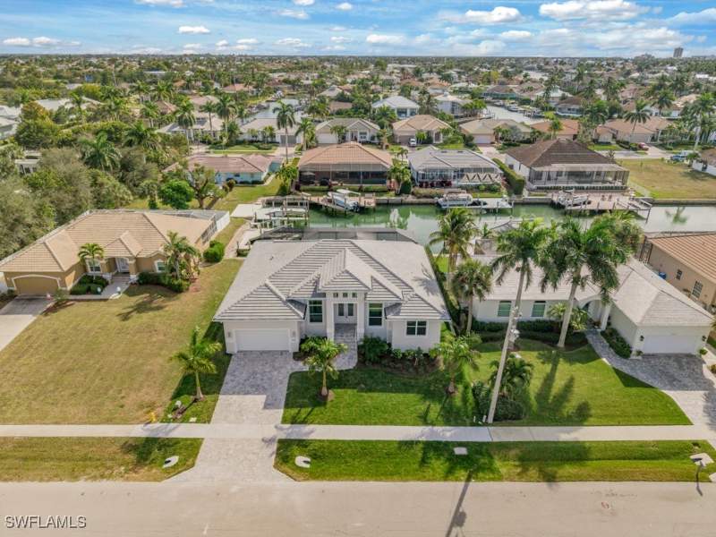 5 bedroom SingleFamilyResidence at 1213 Whiteheart Ave, Marco Island, Marco Island — photo 3