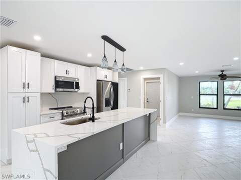 3679 Woodstork Ct, Fort Myers FL - photo 12 of 50