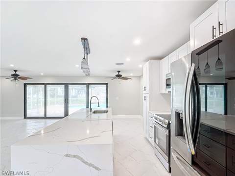 3679 Woodstork Ct, Fort Myers FL - photo 15 of 50