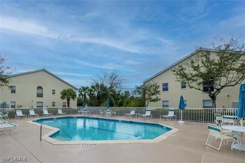 4925 Sandra Bay Dr 201, Naples FL - photo 17 of 18