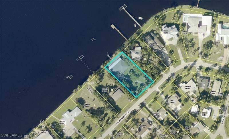 3 bedroom SingleFamilyResidence at 4449 E Riverside Dr, Alabama Grove Terrace, Fort Myers — photo 3
