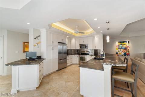 559 Audubon Blvd 201, Naples FL - photo 7 of 44