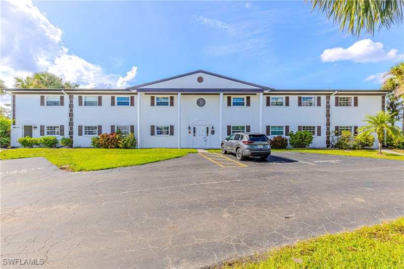 2 bedroom Condominium at 7043 New Post Dr 7, Foxmoor Condo, North Fort Myers — photo 1