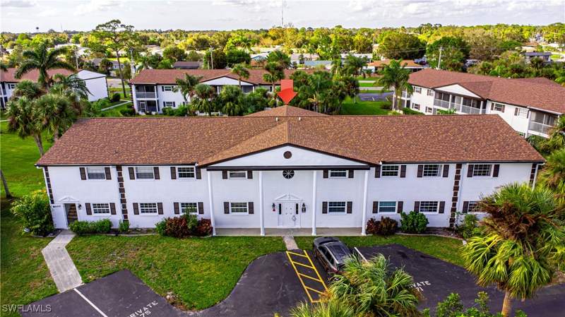 2 bedroom Condominium at 7043 New Post Dr 7, Foxmoor Condo, North Fort Myers — photo 2