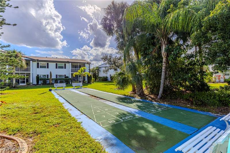 2 bedroom Condominium at 7043 New Post Dr 7, Foxmoor Condo, North Fort Myers — photo 5