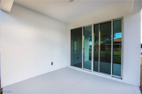 617 SE 3rd Ter, Cape Coral FL - photo 12 of 18