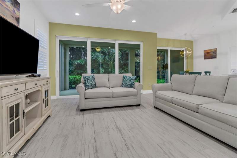 2 bedroom Condominium at 6953 Avalon Cir 1801, Avalon, Naples — photo 3