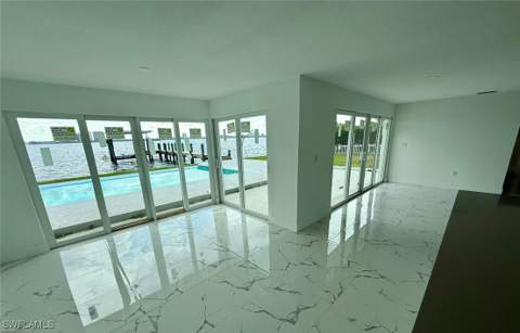 111 E North Shore Ave, North Fort Myers FL - photo 17 of 46