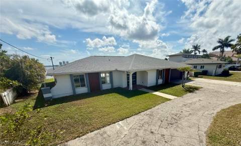 111 E North Shore Ave, North Fort Myers FL - photo 6 of 46
