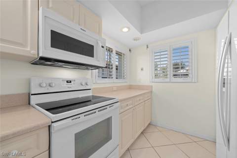 255 Periwinkle Way 5B, Sanibel FL - photo 10 of 42