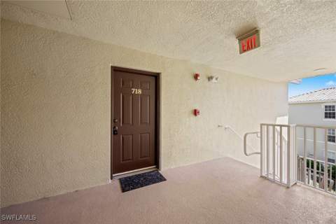 4105 Residence Dr 718, Fort Myers FL - photo 19 of 23