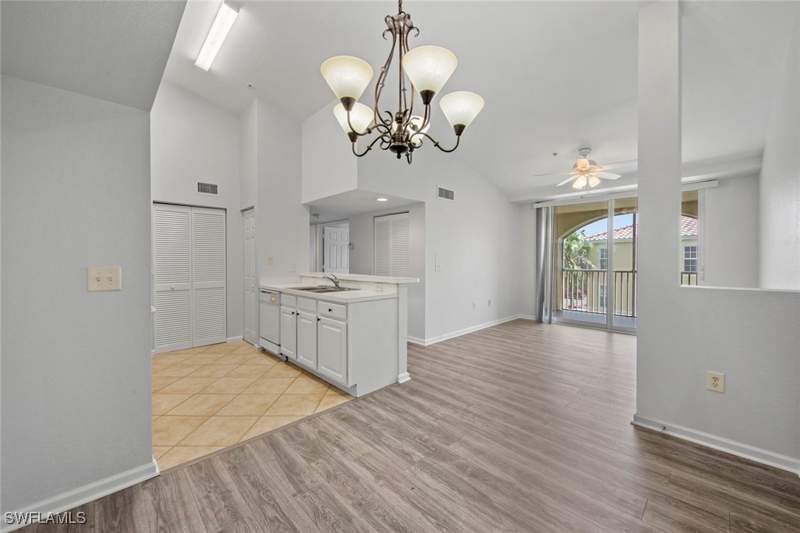2 bedroom Condominium at 4105 Residence Dr 718, The Residence, Fort Myers — photo 3
