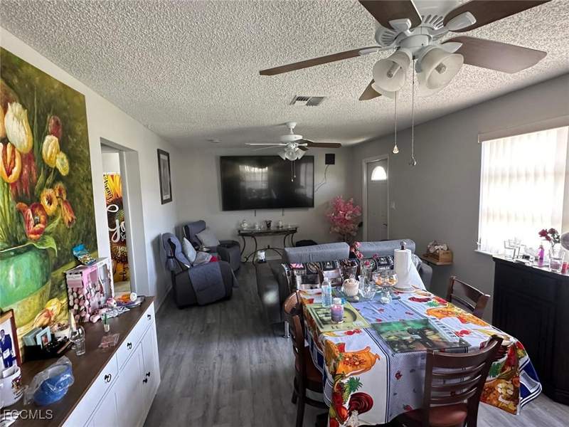 2 bedroom Detached at 19 Pinewood Blvd, Pinewood Condominium, Lehigh Acres — photo 5