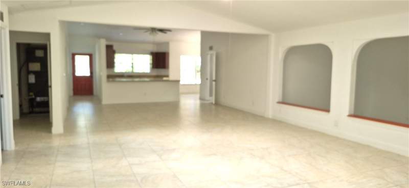 3 bedroom SingleFamilyResidence at 315 Cleveland Ave, Lehigh Acres, Lehigh Acres — photo 5
