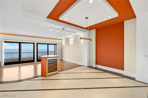 625 La Peninsula Blvd 625, Naples FL - photo 13 of 35