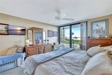 320 Seaview Ct 2-305, Marco Island FL - photo 18 of 40