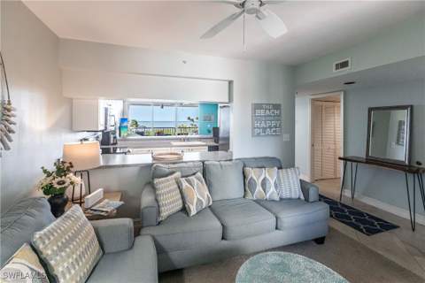 40 Seagate Dr 202A, Naples FL - photo 24 of 49