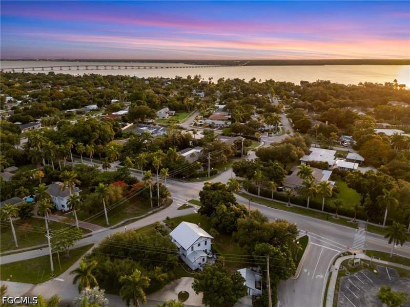 3 bedroom SingleFamilyResidence at 3650 McKinley Ave, Seminole Park, Fort Myers — photo 2