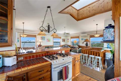 11240 Pejuan Shores, Cayo Costa FL - photo 22 of 47
