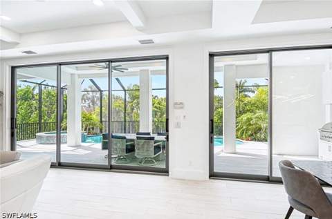 375 Periwinkle Ct, Marco Island FL - photo 16 of 46