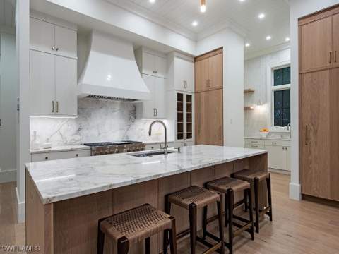 626 S Golf Dr, Naples FL - photo 9 of 32