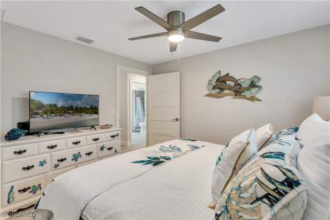 5235 SW 2nd Pl, Cape Coral FL - photo 17 of 38