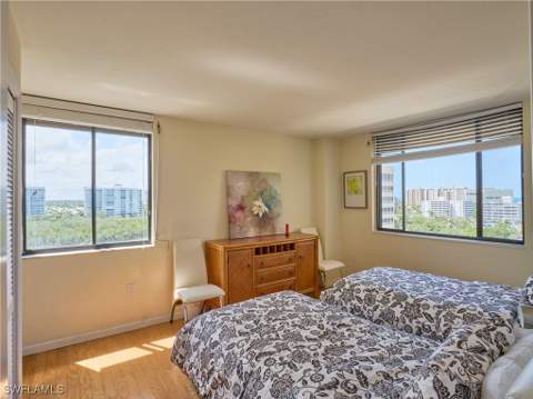 17 Bluebill Ave 901, Naples FL - photo 8 of 28