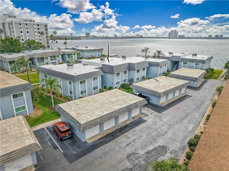 2 bedroom Condominium at 3390 N Key Dr 6, Bay Harbor Club Condo, North Fort Myers — photo 3