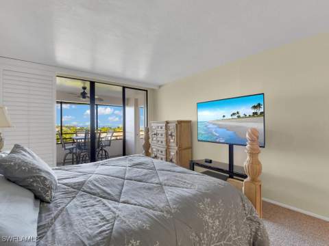 5260 S Landings Dr 805, Fort Myers FL - photo 19 of 36