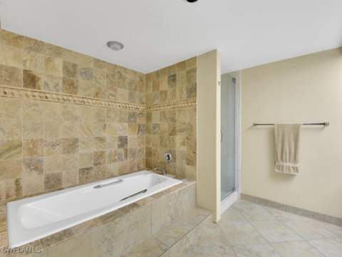 5260 S Landings Dr 805, Fort Myers FL - photo 23 of 36