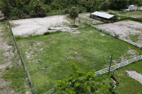 2400 Oil Well Rd, Naples FL - photo 14 of 35
