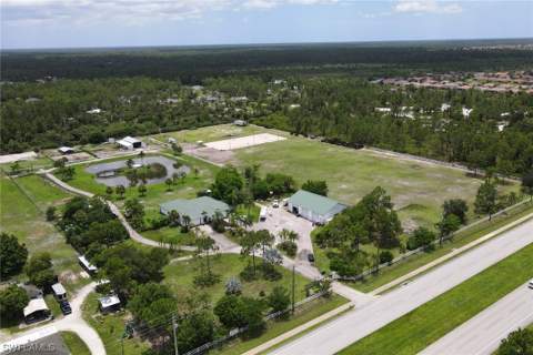 2400 Oil Well Rd, Naples FL - photo 7 of 35