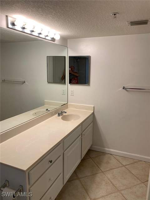 4149 Residence Dr 801, Fort Myers FL - photo 10 of 16