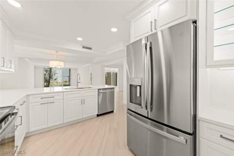 200 Periwinkle Way 111, Sanibel FL - photo 6 of 48