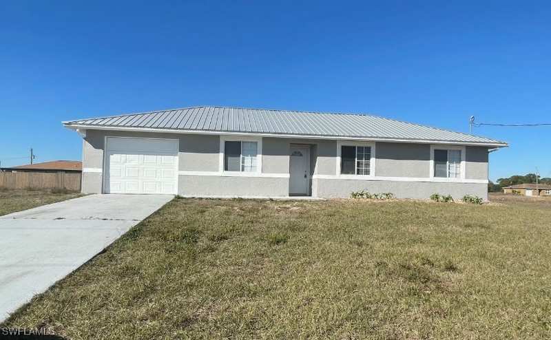 3 bedroom SingleFamilyResidence at 7064 Tide Cir, Port Labelle, Labelle — photo 1