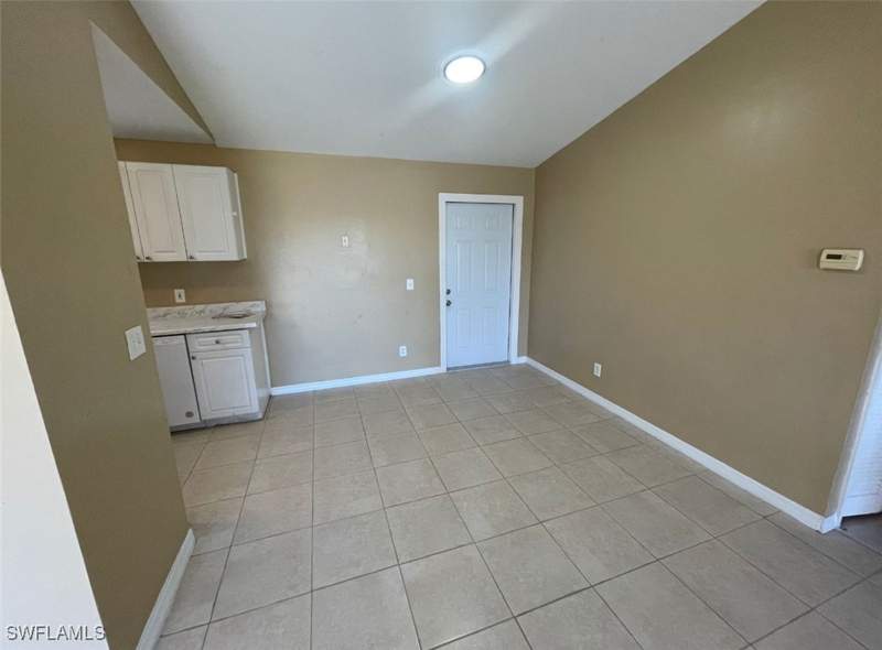 3 bedroom SingleFamilyResidence at 7064 Tide Cir, Port Labelle, Labelle — photo 3