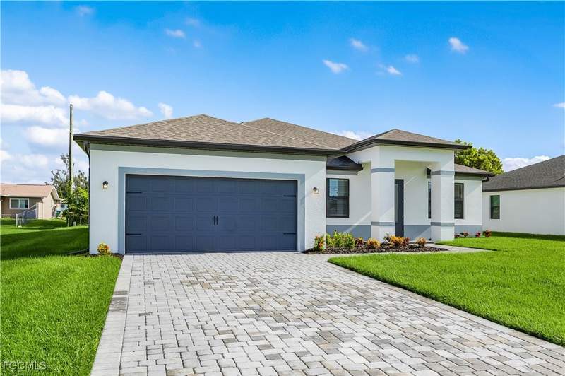 4 bedroom SingleFamilyResidence at 1705 SW 13th St, Cape Coral, Cape Coral — photo 2