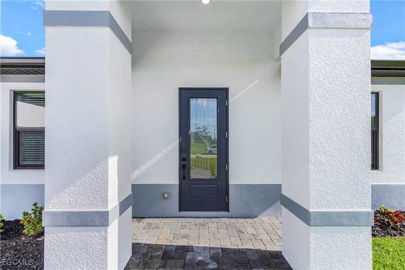 4 bedroom SingleFamilyResidence at 1705 SW 13th St, Cape Coral, Cape Coral — photo 3