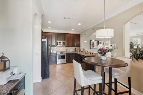 9108 Capistrano St S 7401, Naples FL - photo 11 of 44