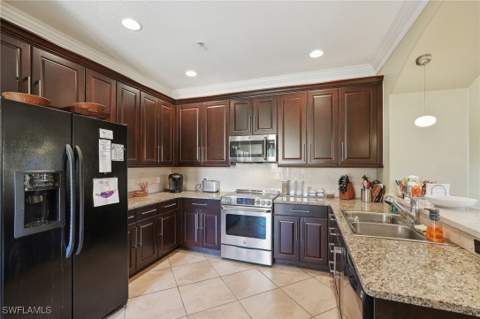 9108 Capistrano St S 7401, Naples FL - photo 13 of 44