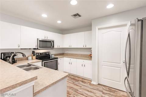 324 Parkdale Blvd, Lehigh Acres FL - photo 10 of 42