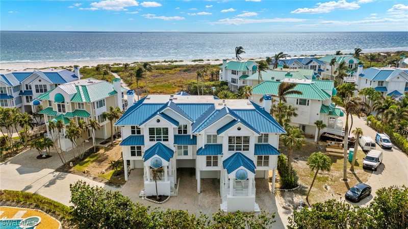 4 bedroom Attached at 411 Bella Vista Way E, Colony Beach Estates, Sanibel — photo 1