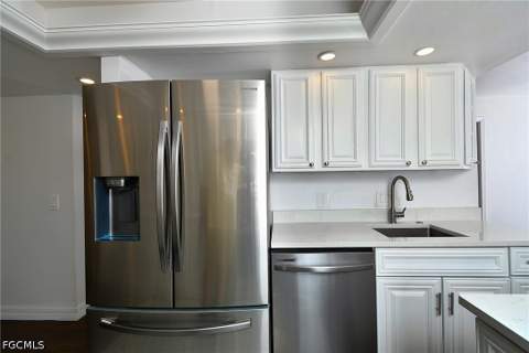 12521 Kelly Sands Way 29, Fort Myers FL - photo 13 of 48